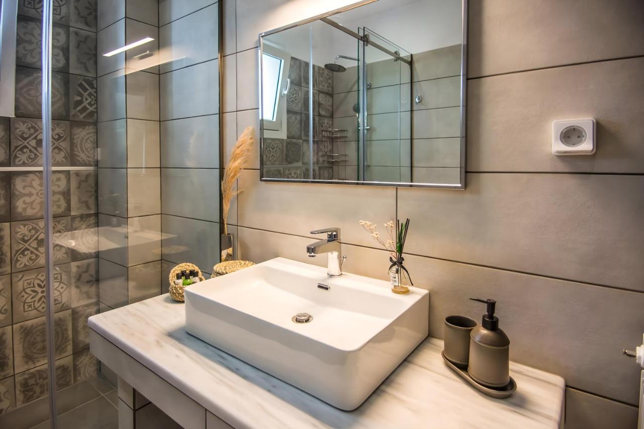 Aristotelis Lakithra-alexandra Apartment *